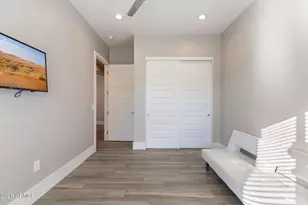 2252 E South Mountain Ave, Phoenix, AZ 85042 - Photo 32