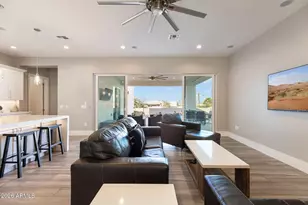 2252 E South Mountain Ave, Phoenix, AZ 85042 - Photo 14
