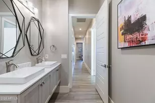 2252 E South Mountain Ave, Phoenix, AZ 85042 - Photo 30