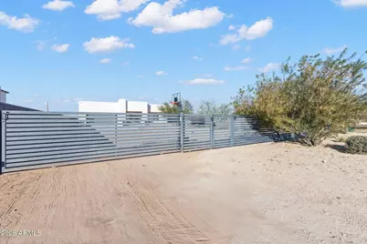 2252 E South Mountain Avenue, Phoenix, AZ 85042 - Photo 6