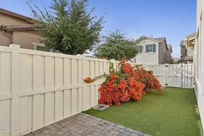 2269 S Osborn Lane, Gilbert, AZ 85295 - Photo 38