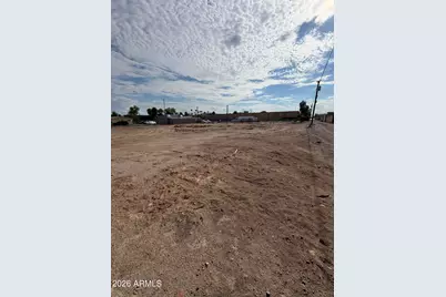 - N 6th Street #12, Avondale, AZ 85323 - Photo 2