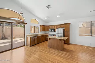 2103 E Wahalla Ln, Phoenix, AZ 85024 - Photo 14