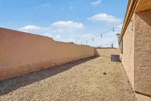 2103 E Wahalla Ln, Phoenix, AZ 85024 - Photo 36
