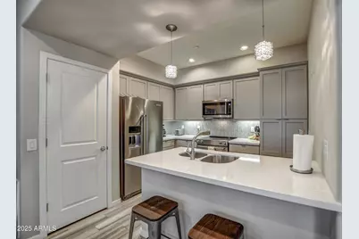 3935 E Rough Rider Road #Unit 1337, Phoenix, AZ 85050 - Photo 6
