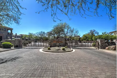 3935 E Rough Rider Road #Unit 1337, Phoenix, AZ 85050 - Photo 32