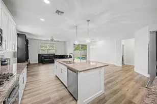 7321 N 123rd Dr, Glendale, AZ 85307 - Photo 2