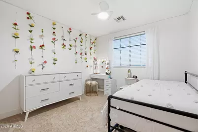 14630 W Hearn Road, Surprise, AZ 85379 - Photo 20
