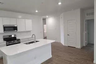 12588 W Locust Ln, Avondale, AZ 85323 - Photo 4
