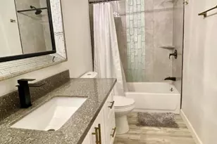 9040 E Winchcomb Dr, Scottsdale, AZ 85260 - Photo 20