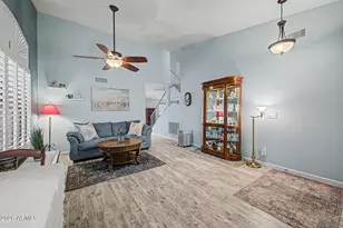 1071 S Honeysuckle Ln, Gilbert, AZ 85296 - Photo 8