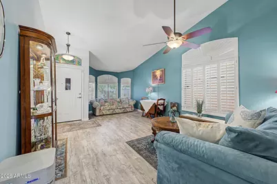 1071 S Honeysuckle Lane, Gilbert, AZ 85296 - Photo 6