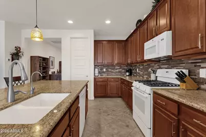 21960 N 97th Glen, Peoria, AZ 85383 - Photo 12