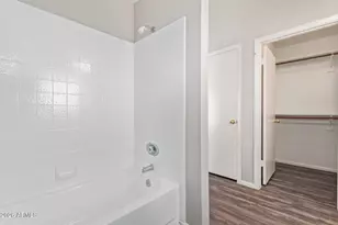 8651 N 107th Dr, Peoria, AZ 85345 - Photo 18