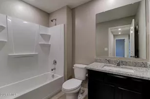 8236 W Albeniz Pl, Phoenix, AZ 85043 - Photo 28