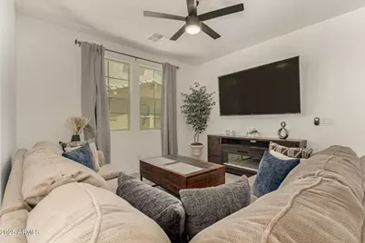 14236 W Buckskin Trail, Surprise, AZ 85387 - Photo 8