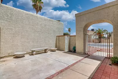 4760 W Wahalla Lane, Glendale, AZ 85308 - Photo 38