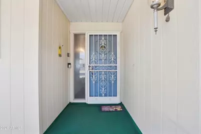 10906 W Roundelay Circle S, Sun City, AZ 85351 - Photo 4