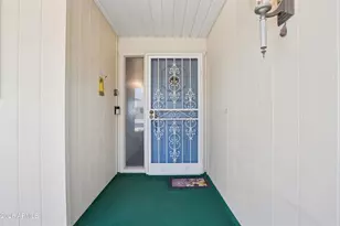 10906 W Roundelay Circle S, Sun City, AZ 85351 - Photo 4