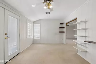 10906 W Roundelay Circle S, Sun City, AZ 85351 - Photo 18