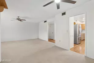 10906 W Roundelay Circle S, Sun City, AZ 85351 - Photo 12