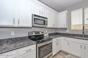 10218 W Levi Dr, Tolleson, AZ 85353 - Photo 8