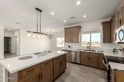 37164 W Encinas Lane, Tonopah, AZ 85354 - Photo 14