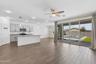 532 S 199th Dr, Buckeye, AZ 85326 - Photo 8