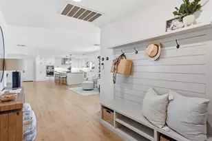 5102 E Poinsettia Dr, Scottsdale, AZ 85254 - Photo 4