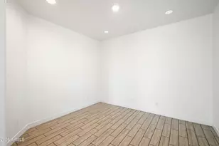 9207 W Sells Dr, Phoenix, AZ 85037 - Photo 8