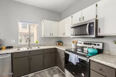 3320 W McRae Way #Unit 1, Phoenix, AZ 85027 - Photo 12