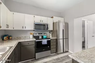 3320 W McRae Way, Phoenix, AZ 85027 - Photo 10