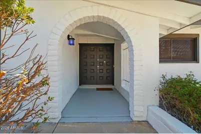 6217 S Hazelton Lane, Tempe, AZ 85283 - Photo 2