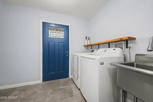 3923 S Dorsey Ln, Tempe, AZ 85282 - Photo 24
