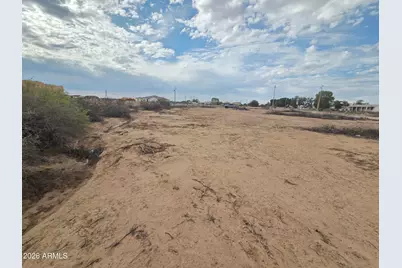 336 W Broadway Road #M, Tonopah, AZ 85354 - Photo 4