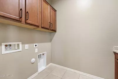 129 W White Oak Avenue, Queen Creek, AZ 85140 - Photo 32