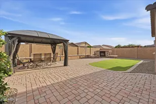 129 W White Oak Ave, Queen Creek, AZ 85140 - Photo 36