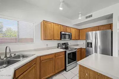 6947 W Via Del Sol Drive, Glendale, AZ 85310 - Photo 16