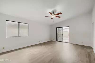 11140 N 82nd Drive, Peoria, AZ 85345 - Photo 2