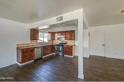 7922 W Earll Drive, Phoenix, AZ 85033 - Photo 4