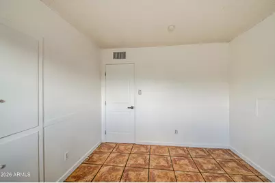 7922 W Earll Drive, Phoenix, AZ 85033 - Photo 12