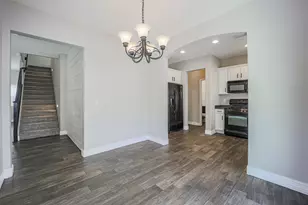 22076 N 103rd Ln, Peoria, AZ 85383 - Photo 10