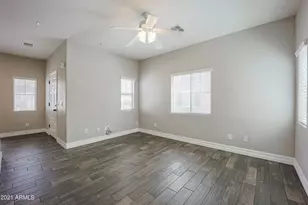 22076 N 103rd Ln, Peoria, AZ 85383 - Photo 6