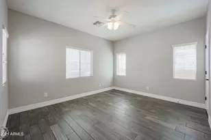22076 N 103rd Ln, Peoria, AZ 85383 - Photo 4