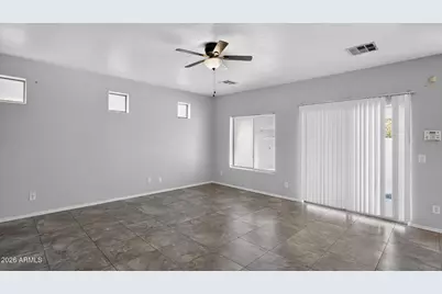 7230 W Sheila Lane, Phoenix, AZ 85033 - Photo 6