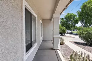 7230 W Sheila Ln, Phoenix, AZ 85033 - Photo 16