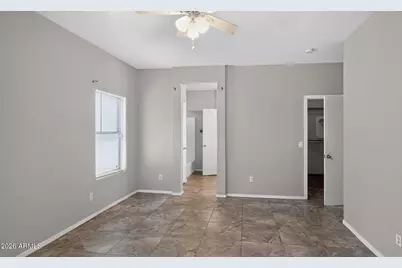 7230 W Sheila Lane, Phoenix, AZ 85033 - Photo 2