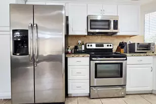 11007 W Cottonwood Ln, Avondale, AZ 85392 - Photo 12