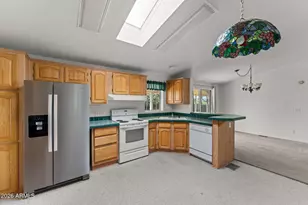23705 W Cannon Dr, Congress, AZ 85332 - Photo 4