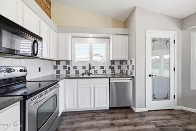 18333 E Sunnydale Drive, Queen Creek, AZ 85142 - Photo 10